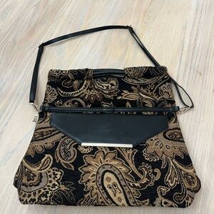 Beis The Messenger Bag Handbag with removable clutch